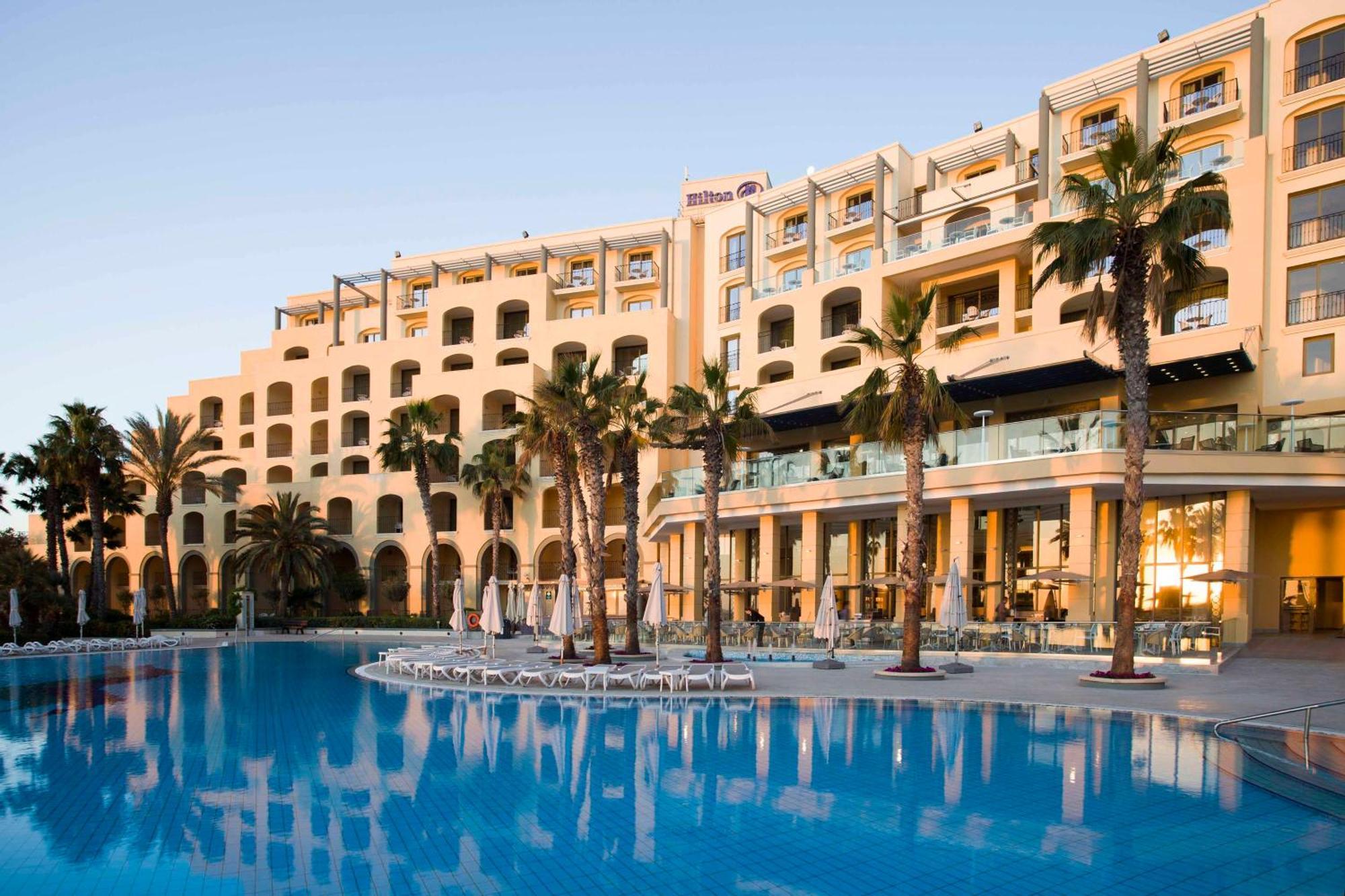 Hilton Malta Hotel Saint Julian's Exterior photo